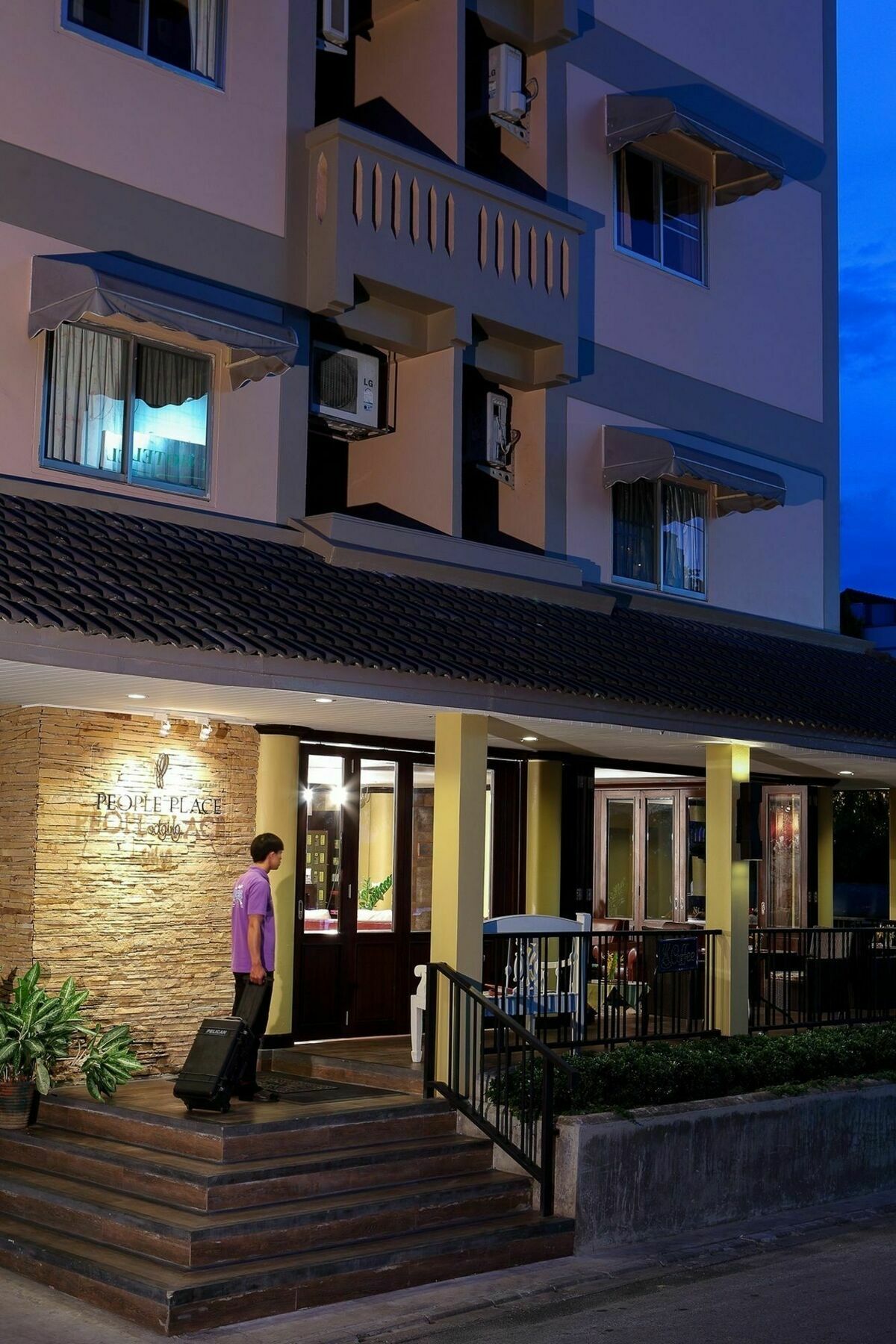 People Place Classic Hotel Sha Extra Plus 清邁 外观 照片
